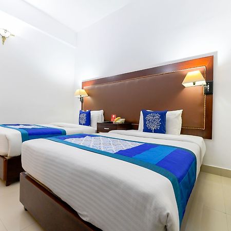 Oyo 7188 Ajantha Regency Hotel Kochi Kültér fotó